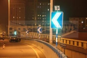 SOLAR ADVANCED CURVE WARNING FLASHING SIGN STS021-GPS-SE 1